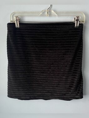 BCBGeneration Black Ribbed Velvet Pull-On Wide Elastic Waist Mini Skirt Size S